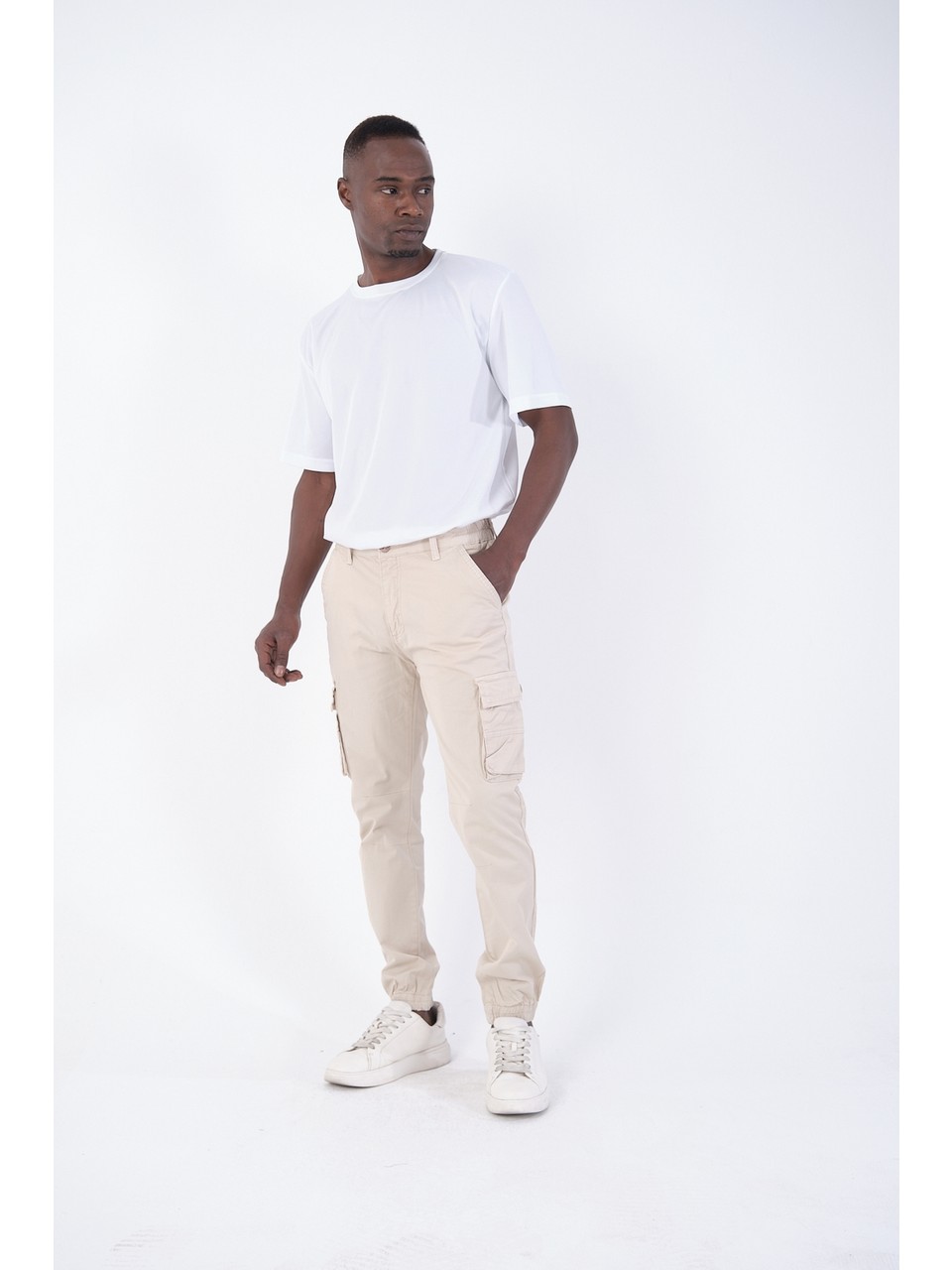 Erkek Kargo Cepli Lastik Paça Gabardin Jogger Pantolon 5,0 6 Değerlendirme